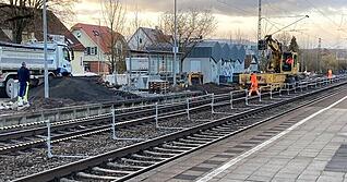 Die Baustelle in Walheim bringt den ohnehin anf&auml;lligen Bahnverkehr im Neckartal v&ouml;llig durcheinander.