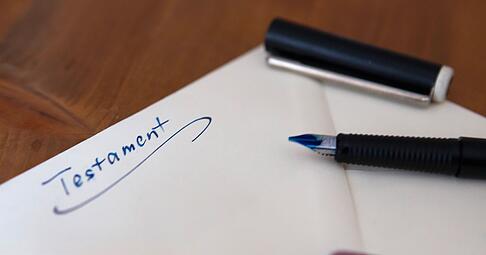 Werden nahe Angeh&ouml;rige enterbt, m&uuml;ssen diese sich f&uuml;r ihren Pflichtteil auf die Angaben der Erben verlassen.