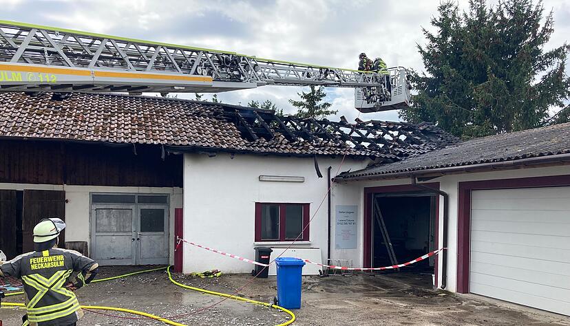 Brand auf landwirtschaftlichem Hof in Obereisesheim