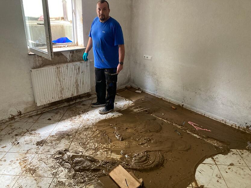 Aufräumen in Gemmingen nach dem Unwetter: Schlamm und Dreck muss weg