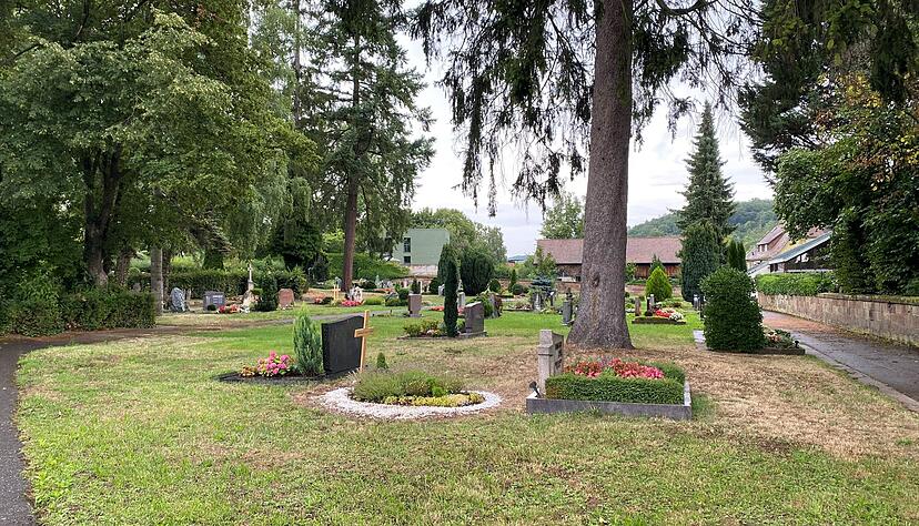 Grüne Lunge in der Ortsmitte: Der Alte Untergruppenbacher Friedhof soll in den nächsten Jahren zu einem Friedpark mit Aufenthaltscharakter werden.