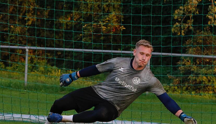 Hüne Nils Leidenberger ist die Nummer eins im Tor des VfR Heilbronn und hat sich dank seiner Glanzparaden zum Publikumsliebling entwickelt.