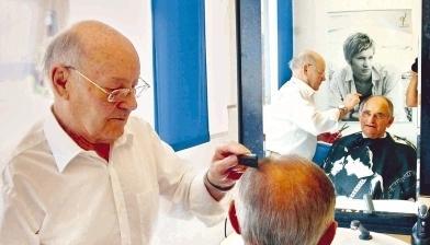 „Wenn Neuheiten herausgekommen sind, musste ich die haben.“
Hermann Herbrik „Wenn Neuheiten herausgekommen sind, musste ich die haben.“
Hermann Herbrik