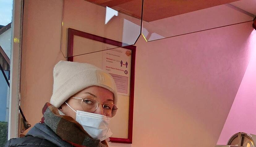 Nelli Jakobi kauft an diesem Mittwoch zum ersten Mal bei Hans Pfenninger ein.