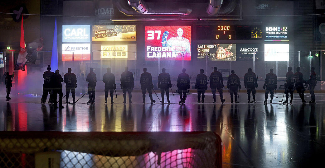 Ein Szenario wie im vergangenen Sommer, als die Falken die Lizenz erst erstritten haben, k&ouml;nnen sich die Macher der neuen Falken nicht vorstellen.