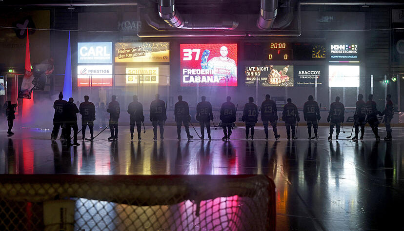 Ein Szenario wie im vergangenen Sommer, als die Falken die Lizenz erst erstritten haben, k&ouml;nnen sich die Macher der neuen Falken nicht vorstellen.