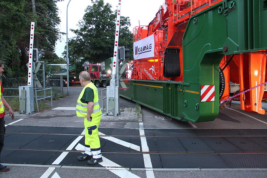 Schwertransport durch die Region