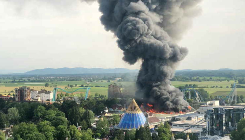 Ein Großbrand hat am Samstag einen Millionenschaden im Europa-Park Rust angerichtet. Foto: dpa Ein Großbrand hat am Samstag einen Millionenschaden im Europa-Park Rust angerichtet. Foto: dpa