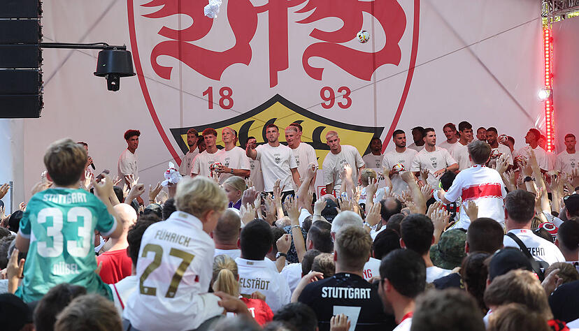 Der VfB Stuttgart präsentiert bei der Saisoneröffnung sein Team. Silas fehlt auf dem Bild.