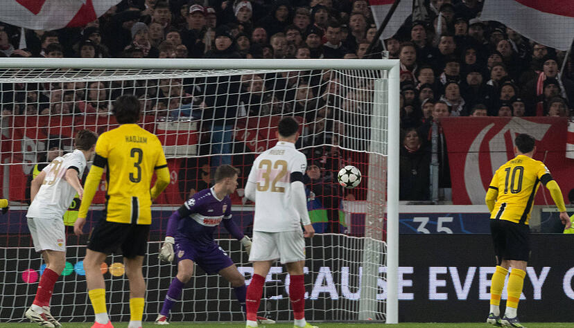 Lukasz Lakomy brachte Young Boys Bern früh in Führung. Der VfB Stuttgart erwischte erneut einen schwachen Start ins Spiel.
