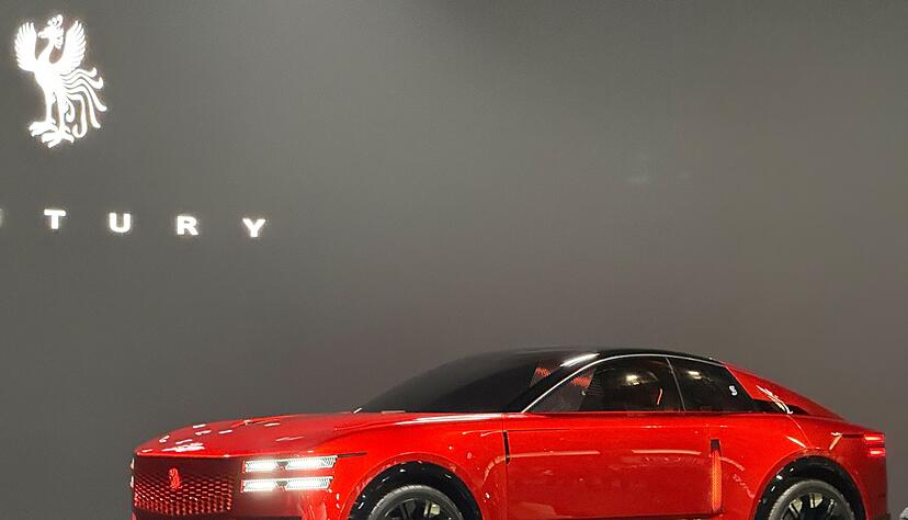 Auf der Japan Mobility Show in Tokio wurde Century als eigenständige neue Marke präsentiert. Auf der Japan Mobility Show in Tokio wurde Century als eigenständige neue Marke präsentiert.