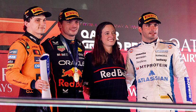 Hannah Schmitz (3.v.l.) ist hoch angesehene Rennstrategin bei Red Bull. (Archivbild)