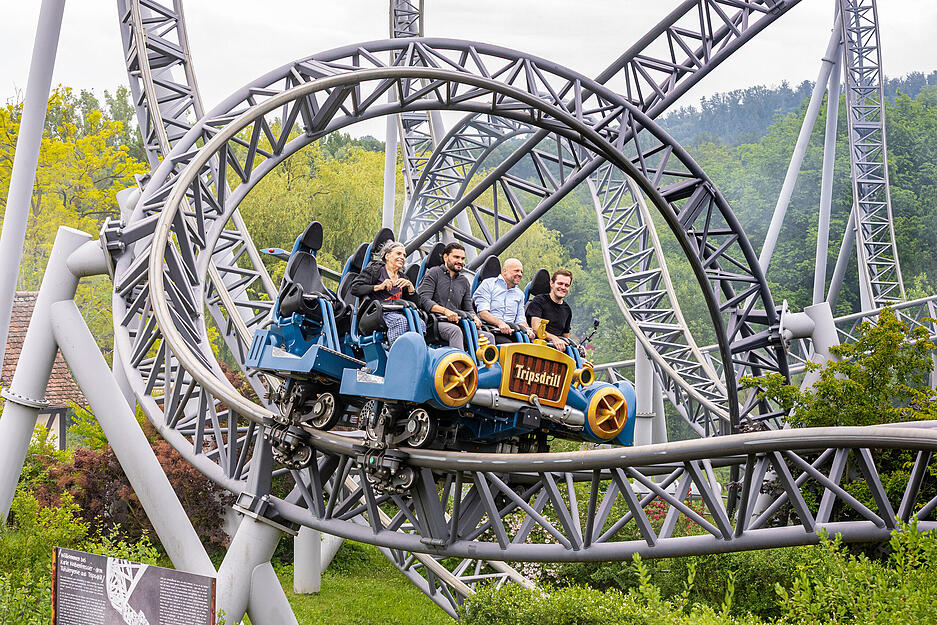 Seit 13 Jahren bek&auml;mpft Ursula Dees  ihre R&uuml;ckenschmerzen mit Achterbahnfahrten in Tripsdrill.