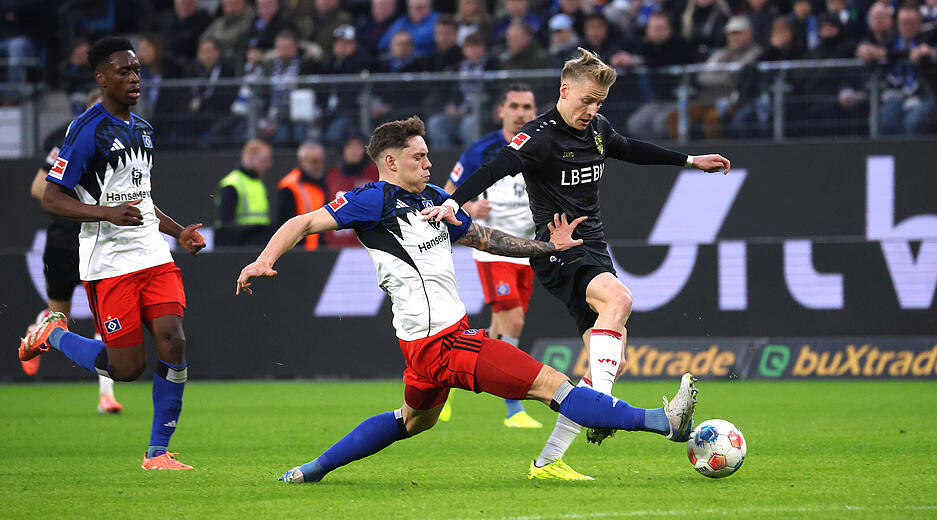 Chris Führich: Hatte in seiner kurzen Einsatzzeit einige Ballkontakte. Mit den Dribblings nicht durchgekommen. Dann verletzt raus. Note: 3,5