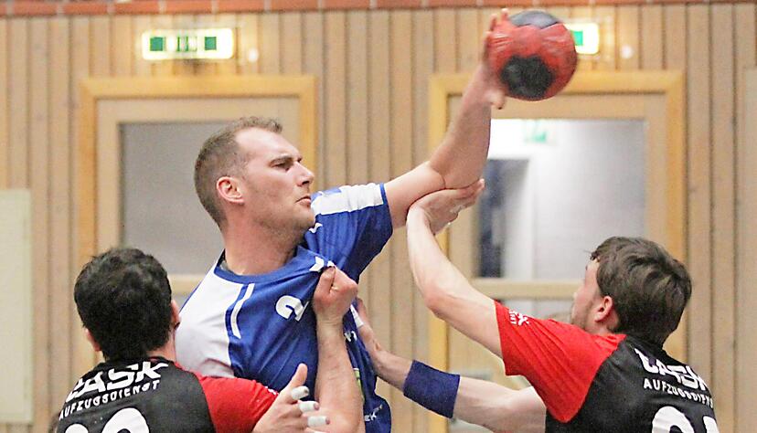 Nur noch diese Saison f&uuml;r Neckarsulm am Ball: Clemens Borchardt zieht es vom Feld an die Seitenlinie. Er wird Co-Trainer bei der Sport-Union. 
Foto: Alexander Bertok