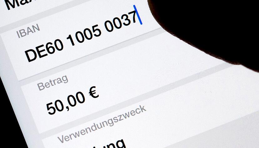 Verpflichtende Überprüfungen des Zahlungsempfängers sollen Überweisungen sicherer machen. (Symbolbild)