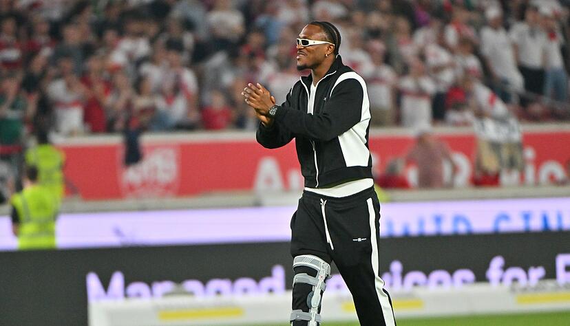 Dan-Axel Zagadou fehlt dem VfB Stuttgart seit Monaten verletzt.