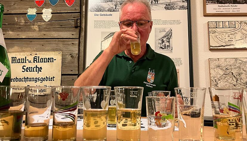 Probiert die Moste: Edwin Weiberle.