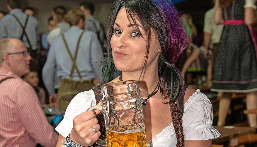 Prosit: Susanne Tunze ist aus N&uuml;rnberg nach Bad Rappenau angereist.