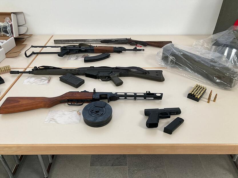Kriegswaffen und Nazi-Gegenstände im Haus in Boxberg entdeckt