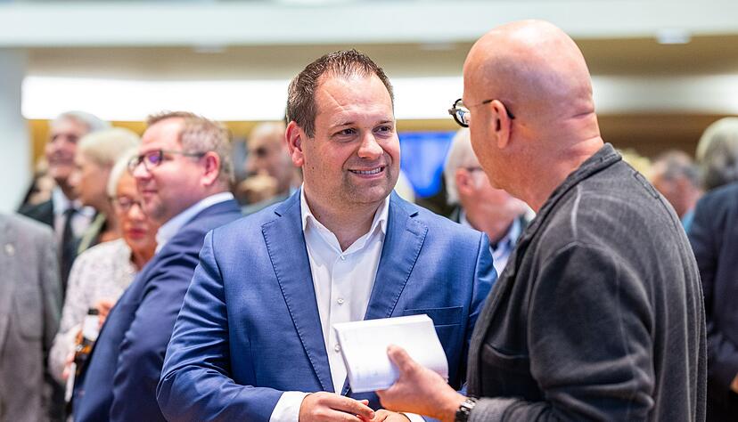 In der Ruhrgebietsstadt Hagen entschied der CDU-Kandidat Dennis Rehbein (l.) die Stichwahl klar f&uuml;r sich.