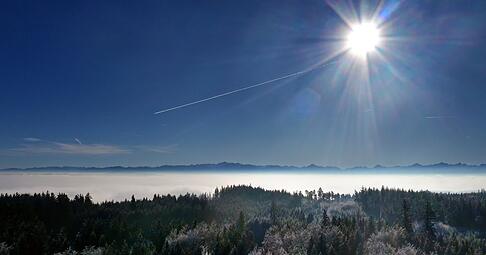 Laut einer vorläufigen Auswertung des DWD geht 2025 als eines der fünf sonnigsten Jahre seit 1951 in die Bilanz ein. (Archivbild) Laut einer vorläufigen Auswertung des DWD geht 2025 als eines der fünf sonnigsten Jahre seit 1951 in die Bilanz ein. (Archivbild)