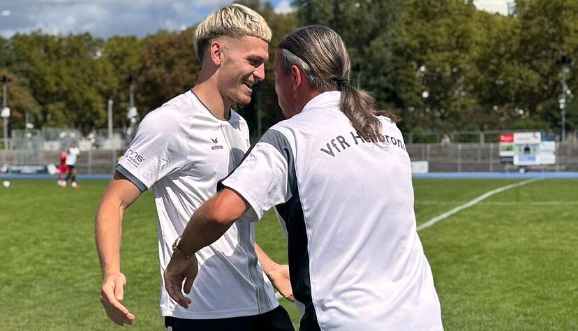 Stürmer Roman Kasiar (links) und Teammanager Zdenko Juric wollen nicht nur Tore, sondern auch Siege des VfR Heilbronn bejubeln.