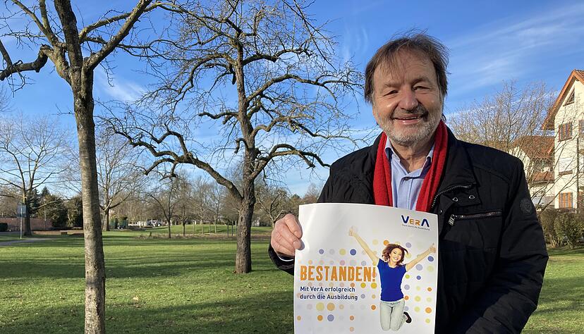 Klaus Harder aus Bad Rappenau ist neuer Regionalkoordinator der Initiative Vera (Verhinderung von Ausbildungsabbrüchen) im Senior Experten Service (SES). Geschulte Ruheständler begleiten dort junge Leute durch Schwierigkeiten, die sich im Laufe ihrer Lehrzeit auftun. Die Erfolgsquote liegt bei 70 Prozent. 
Foto: Ulrike Plapp-Schirmer