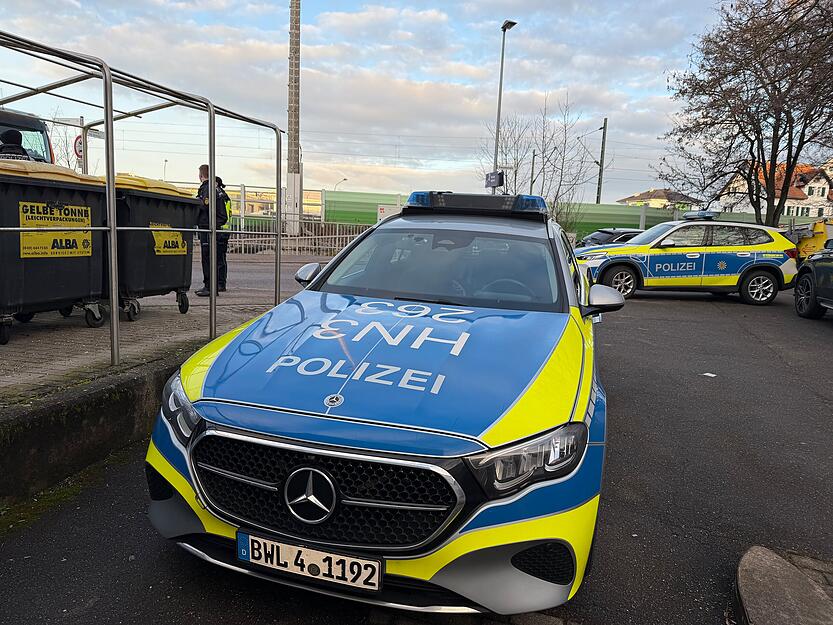 Polizei beschlagnahmt Auto der Poser-Szene in Heilbronn.
