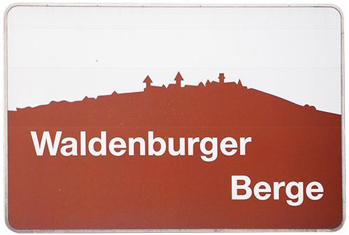 Autobahnschilder in der Region