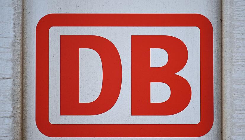 Auch in Baden-Württemberg gibt es witterungsbedingte Einschränkungen im Bahnverkehr. (Archivbild) Auch in Baden-Württemberg gibt es witterungsbedingte Einschränkungen im Bahnverkehr. (Archivbild)