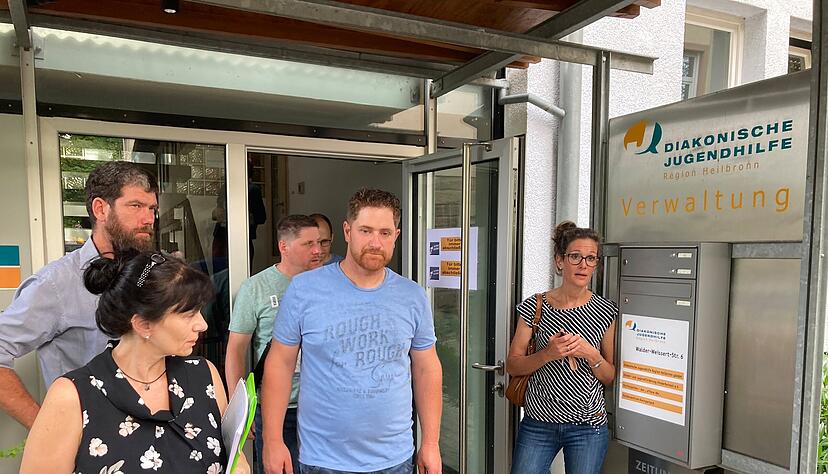 Ortstermin: Der Kleingartacher Ortschaftsrat besucht die Einrichtungen der Diakonischen Jugendhilfe Region Heilbronn( DJHN).