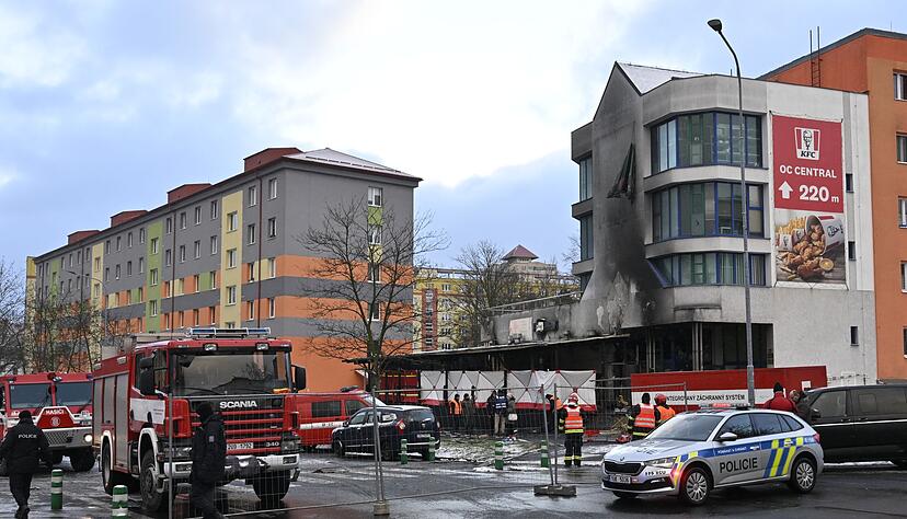 Bei einer Explosion und einem Brand in einem Restaurant in Tschechien sind sechs Menschen ums Leben gekommen. (Foto aktuell) Bei einer Explosion und einem Brand in einem Restaurant in Tschechien sind sechs Menschen ums Leben gekommen. (Foto aktuell)