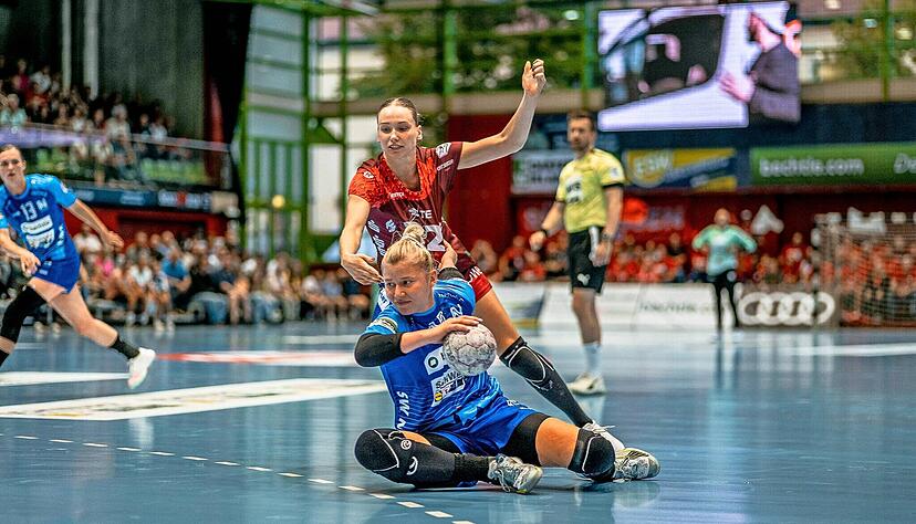 Kamila Kordovská tat dem Neckarsulmer Spiel nach ihrer Hereinnahme gut, doch die Wende brachte die Tschechin in Oldenburg auch nicht.
Foto: Archiv/Lumeos Photography Kamila Kordovská tat dem Neckarsulmer Spiel nach ihrer Hereinnahme gut, doch die Wende brachte die Tschechin in Oldenburg auch nicht.
Foto: Archiv/Lumeos Photography