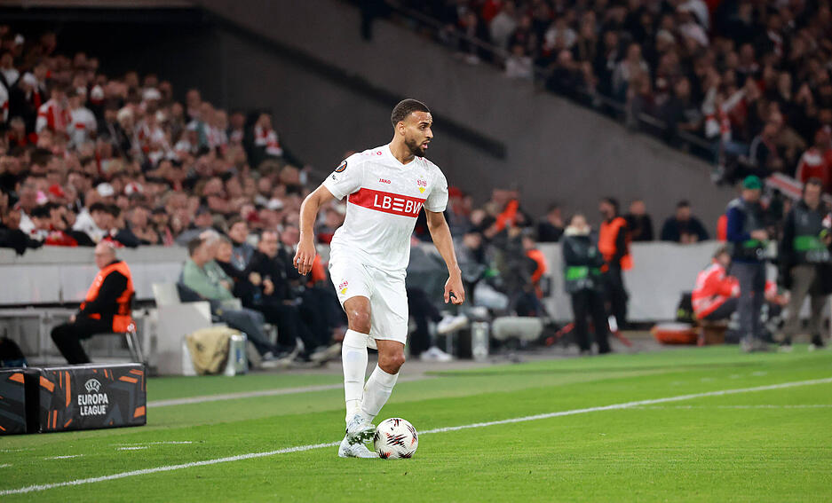 Platz 8: In 73 der ersten 100 Spiele von Sebastian Hoene&szlig; als VfB-Trainer stand Josha Vagnoman mindestens eine Minute auf dem Platz.