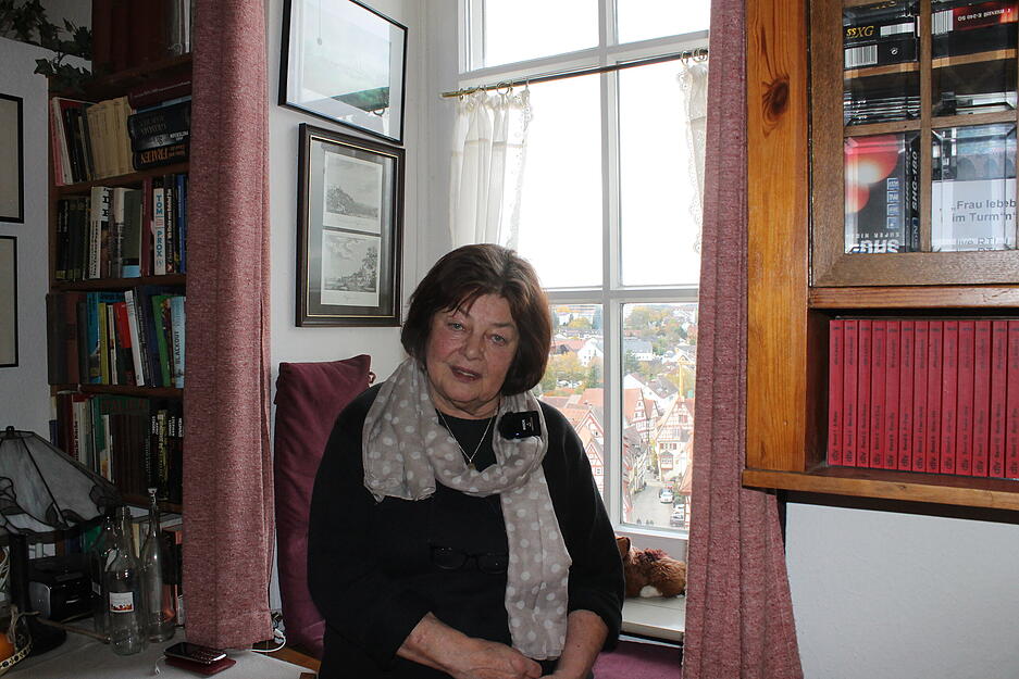 Blanca Knodel wohnt seit 29 Jahren im Blauen Turm von Bad Wimpfen. Sie ist die erste und einzige T&uuml;rmerin Deutschlands.