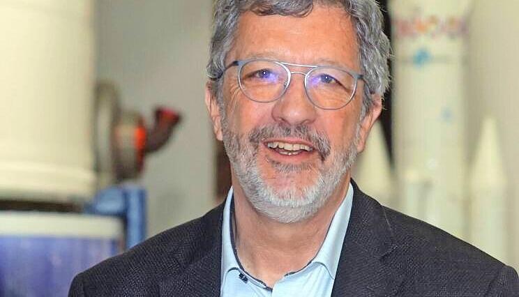 Klaus Schäfer ist stellvertretender Institutsleiter. Klaus Schäfer ist stellvertretender Institutsleiter.