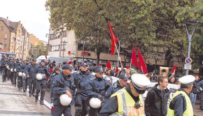 Am Samstag vor einer Woche startete am Heilbronner Hauptbahnhof eine Demostration der Antifa mit etwa 120 Teilnehmern. Rund 450 Beamte sorgten für Sicherheit in der Innenstadt.Foto: Carsten Friese Am Samstag vor einer Woche startete am Heilbronner Hauptbahnhof eine Demostration der Antifa mit etwa 120 Teilnehmern. Rund 450 Beamte sorgten für Sicherheit in der Innenstadt.Foto: Carsten Friese