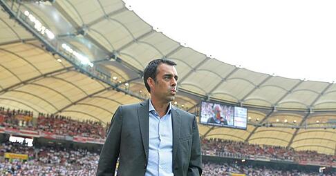 Stuttgarts Sportdirektor Robin Dutt bleibt trotz der Niederlagen optimistisch. Foto: Wolfram Kastl
