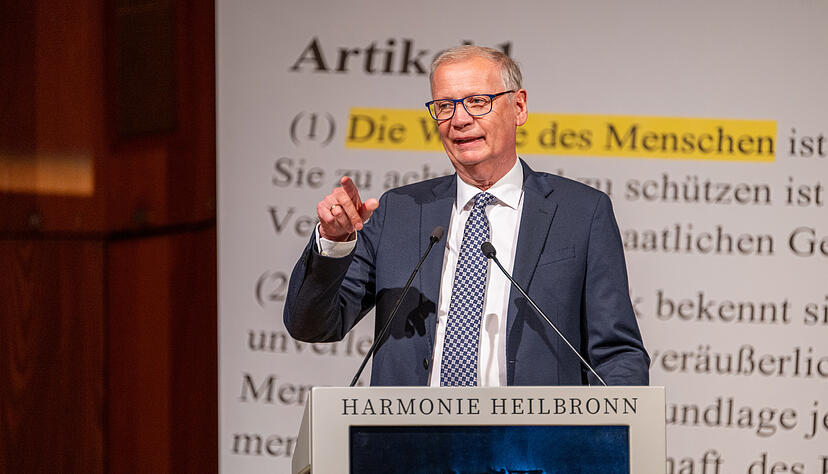 In der Heilbronner Harmonie ist Günther Jauch mit dem Demokratiepreis „Württemberger Köpfe“ ausgezeichnet worden.