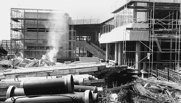 Das Foto aus dem Fundus des Heimatvereins zeigt die Baustelle f&uuml;r den Neubau der Hauptschule Untergruppenbach im Mai 1981.Foto: privat