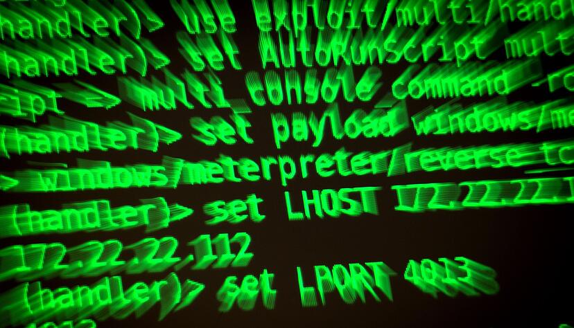 &Uuml;ber ungesicherte Netzwerke dringen Hacker ein und ziehen sensible Daten. Diese werden, wie im Fall von Untereisesheim, dann im Darknet zum Kauf angeboten.