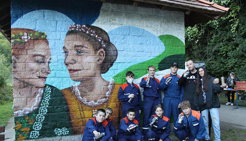 Bilder des Gangolfsritts dienten als Vorlage für die Gestaltung des Pumphäuschens.