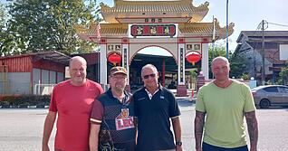 Heilbronner Urlauber sind in Malaysia gestrandet (von links): Daniel Hublitz, Joachim Weber, Horst Hippich und Thomas Goo&szlig;.