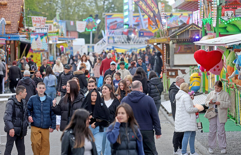 Heilbronner kommen zur Maifest-Eröffnung auf die Theresienwiese
