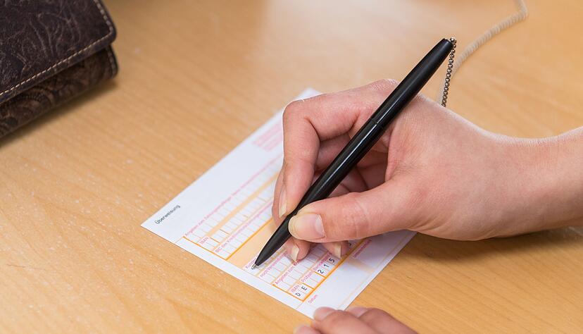 Besser per Überweisung: Wer Unterhaltszahlungen von der Steuer absetzen möchte, sollte den Geldfluss nachweisen können. Besser per Überweisung: Wer Unterhaltszahlungen von der Steuer absetzen möchte, sollte den Geldfluss nachweisen können.