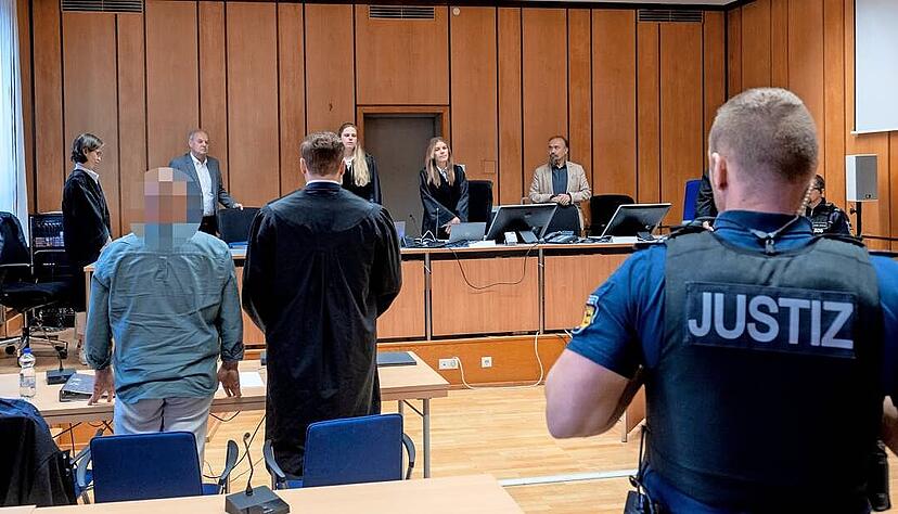 Für zehn Missbrauchstaten hat das Landgericht Heilbronn den 64-Jährigen zu vier Jahren und sechs Monaten Haft verurteilt.
Foto: Mario Berger Für zehn Missbrauchstaten hat das Landgericht Heilbronn den 64-Jährigen zu vier Jahren und sechs Monaten Haft verurteilt.
Foto: Mario Berger
