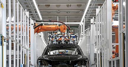 Audi ist der größte Industrie-Arbeitgeber in Heilbronn-Franken. In diesem Sektor arbeiten 35 Prozent der Beschäftigten, deutlich mehr als im Landesschnitt.
Foto: Archiv Audi ist der größte Industrie-Arbeitgeber in Heilbronn-Franken. In diesem Sektor arbeiten 35 Prozent der Beschäftigten, deutlich mehr als im Landesschnitt.
Foto: Archiv