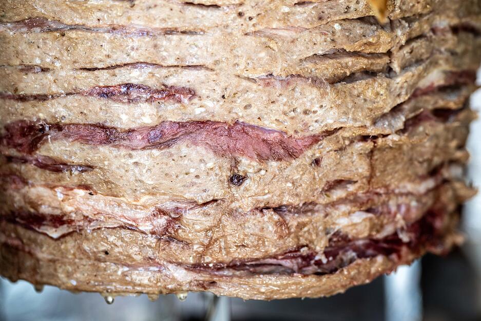 &bdquo;Wir bieten Qualit&auml;t und verkaufen unsere beste D&ouml;ner-Variante mit Steakfleisch vom Black-Angus-Rind im Angebot&ldquo;, hatte Merouane Mebarkaoui vorab erkl&auml;rt.