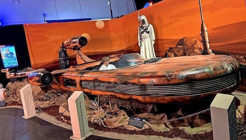 Luke Skywalkers Speeder passt fast genauso gut nach Stuttgart, wie nach Tatooine.